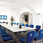 Jet Hotel 