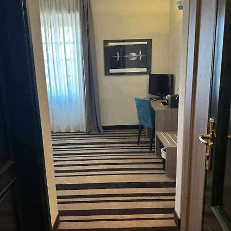 Jet Hotel Caselle Torinese Buitenkant foto